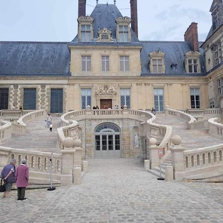 Detente A Sorques Montigny-sur-Loing Exterior photo